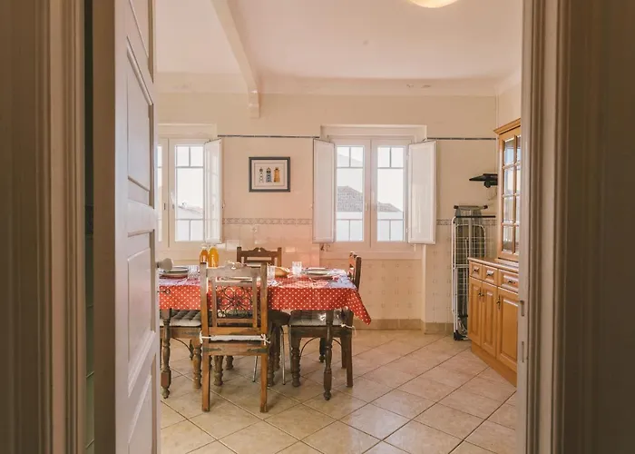 56 - Charming House In * Peniche